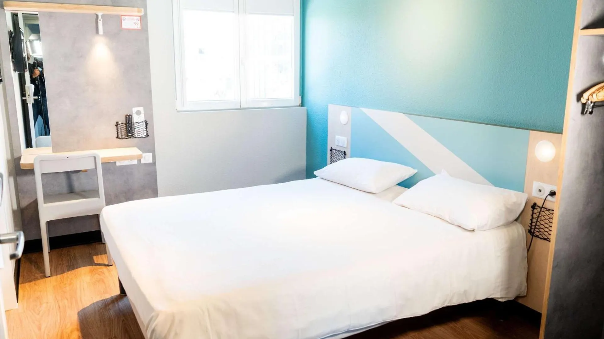 Ibis Budget Aix En Provence آيكس أومبروفينس 2*, آيكس أومبروفينس