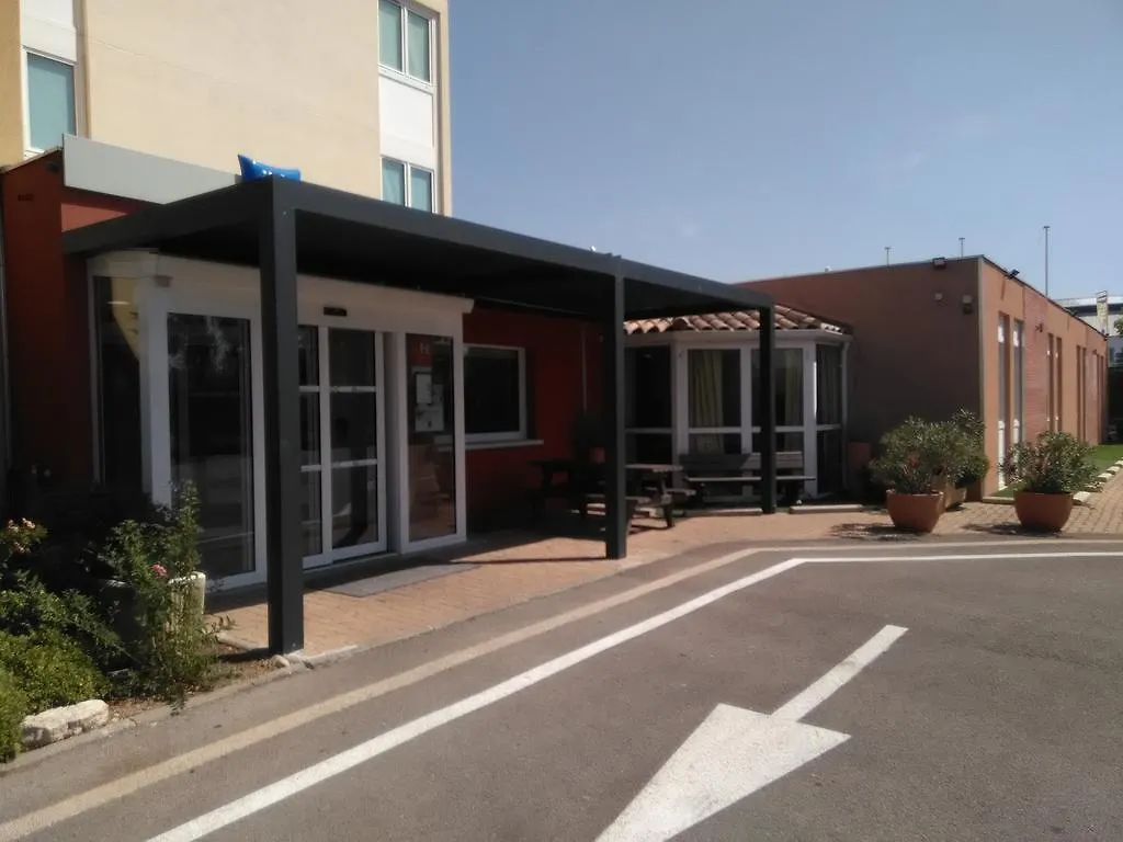 Ibis Budget Aix En Provence Aix-en-Provence Hotel